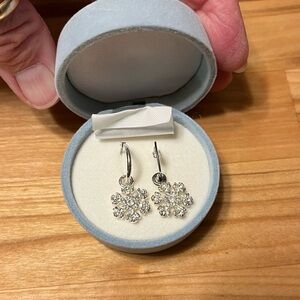 Snowflake Earrings- New